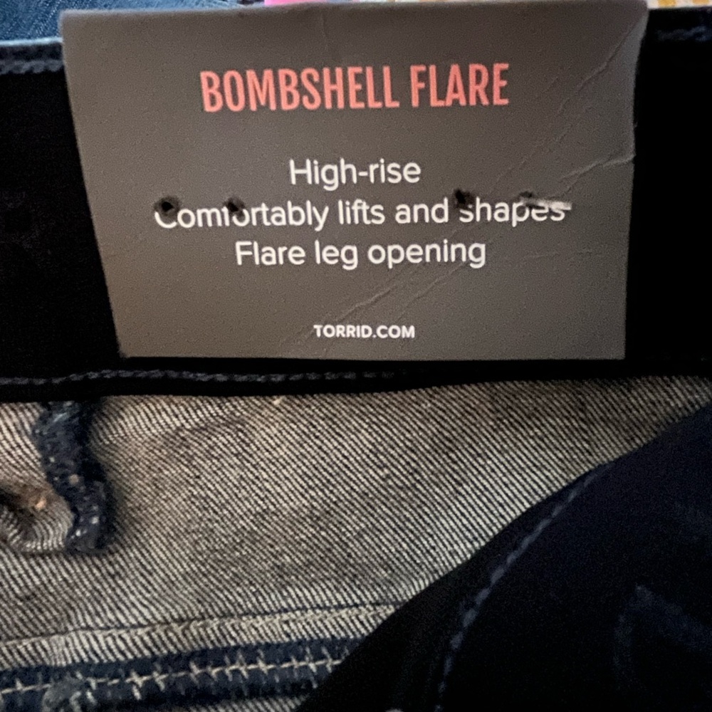 Torrid Bombshell Flare High-Rise Elastic Waist Soft Denim Jeans 24R - Picture 11 of 12